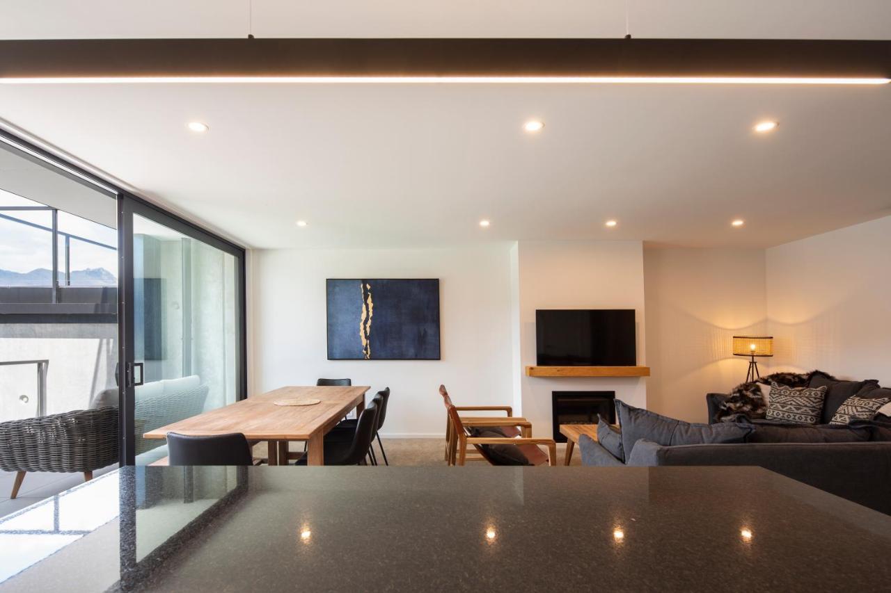 4 Bedroom With Elevated Views Of Wakatipu & The Remarkables Ferienhaus Queenstown