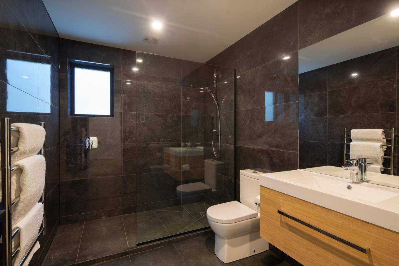 Ferienhaus 4 Bedroom With Elevated Views Of Wakatipu & The Remarkables Queenstown