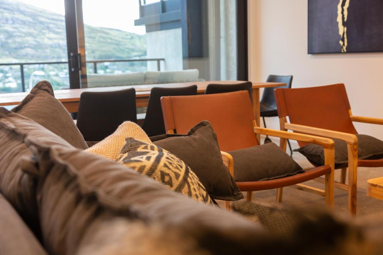 Ferienhaus 4 Bedroom With Elevated Views Of Wakatipu & The Remarkables *